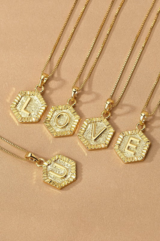 INTIAL GOLD NECKLACE