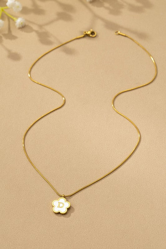 CLOVER INTIAL NECKLACE