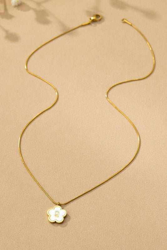 CLOVER INTIAL NECKLACE