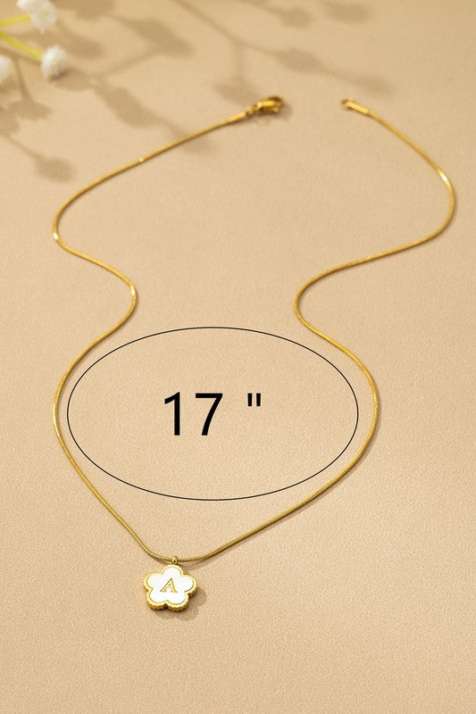CLOVER INTIAL NECKLACE