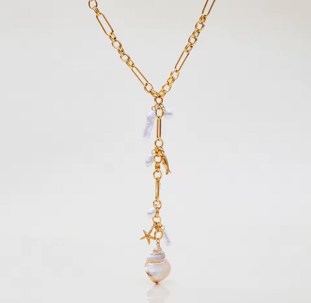 SHELLY CHARM NECKLACE