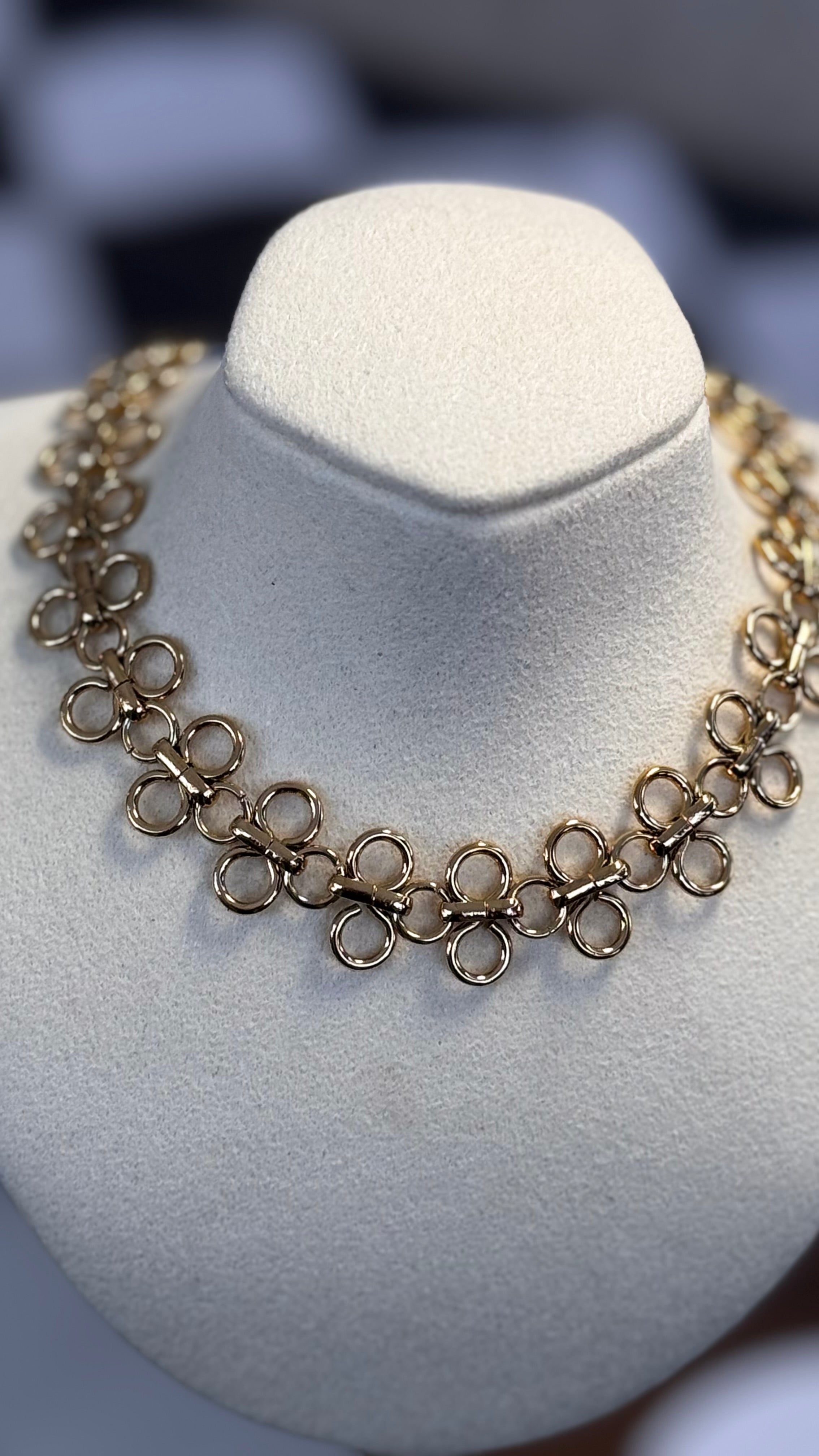 The Bombshell Necklace